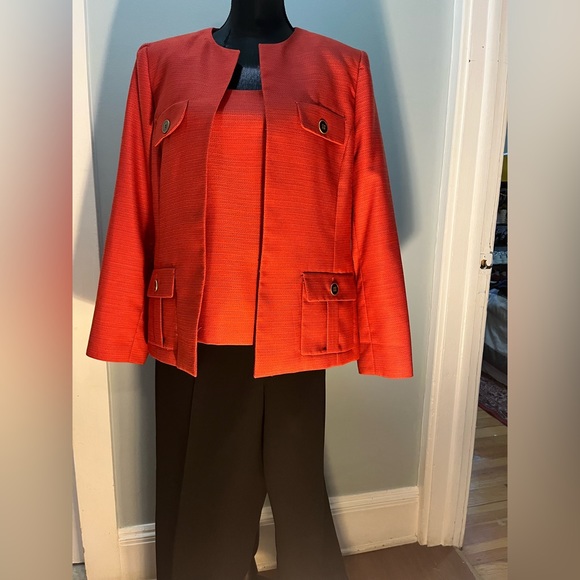 Kasper, Size 14, Brick Red. - Picture 2 of 4